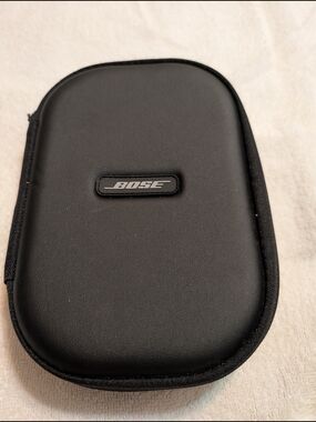 Bose Black Zippered Travel Accessory Case